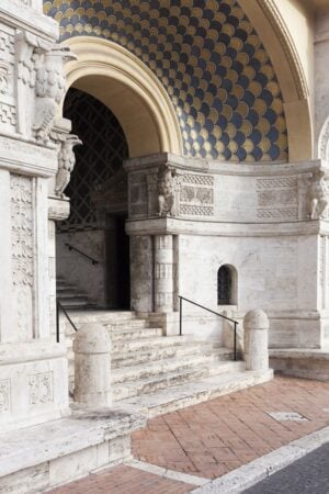 Il Quartiere Coppedè di Roma fotografato da Giovanna Silva